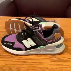 Women’s New Balance 997S, size 8.5